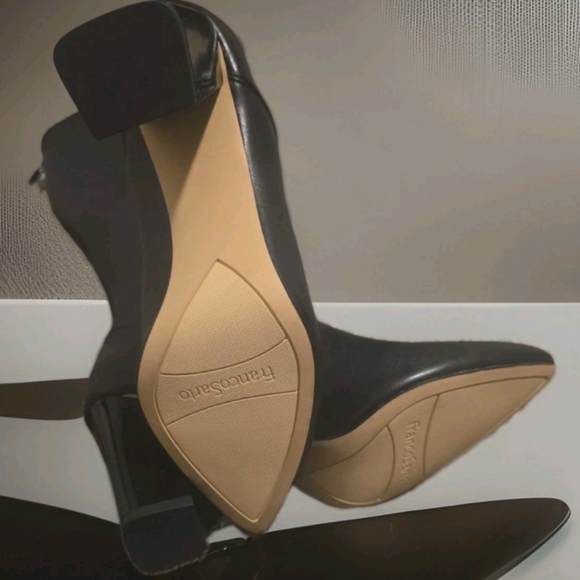 SOLD - Picture 4 of 5